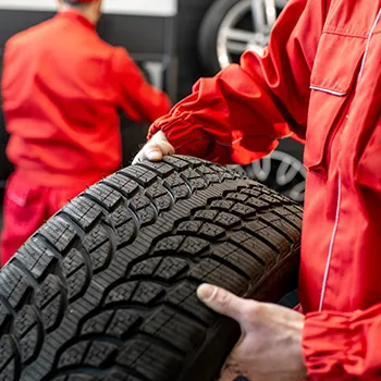Tires and Wheel Alignments in Des Moines, IA